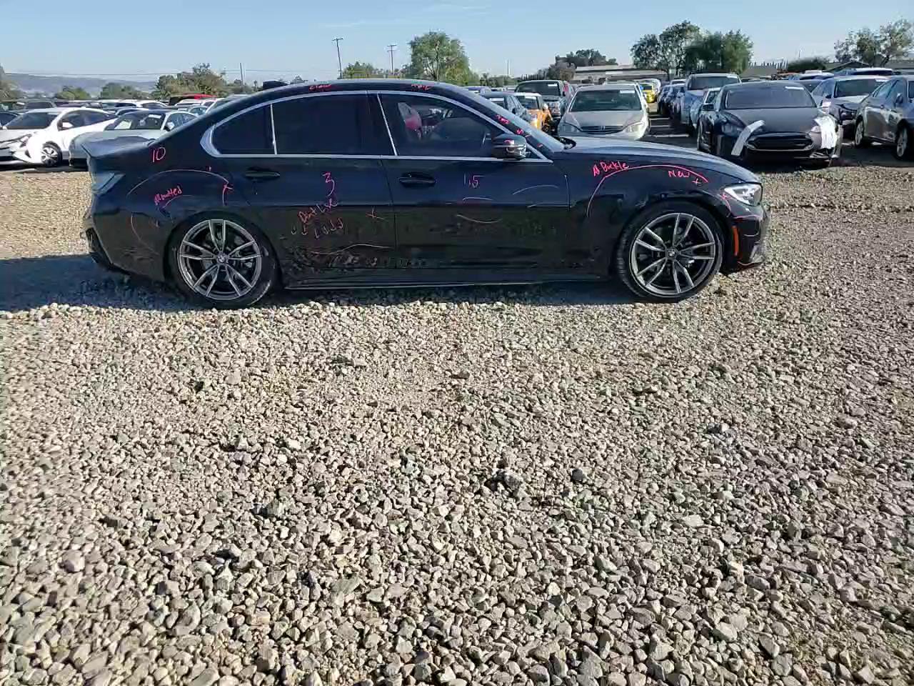 Фото: WBA5R1C55KFH17146