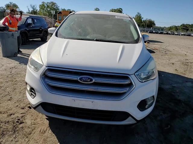 2017 Ford Escape Se VIN: 1FMCU0GD0HUD09509 Lot: 85888535