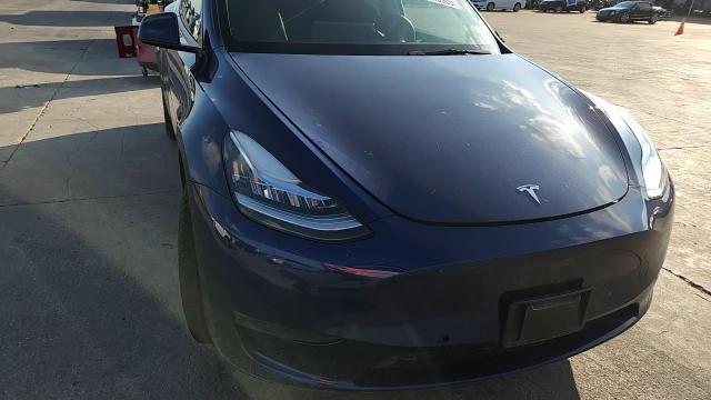 2022 Tesla Model Y VIN: 7SAYGDEE1NA007249 Lot: 90043905
