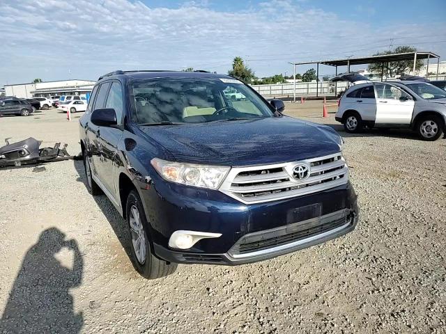 2013 Toyota Highlander Base VIN: 5TDBK3EH6DS193289 Lot: 82420805