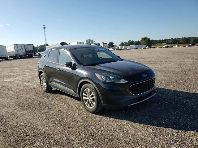 2020 Ford Escape Se VIN: 1FMCU0G68LUA23062 Lot: 82219715