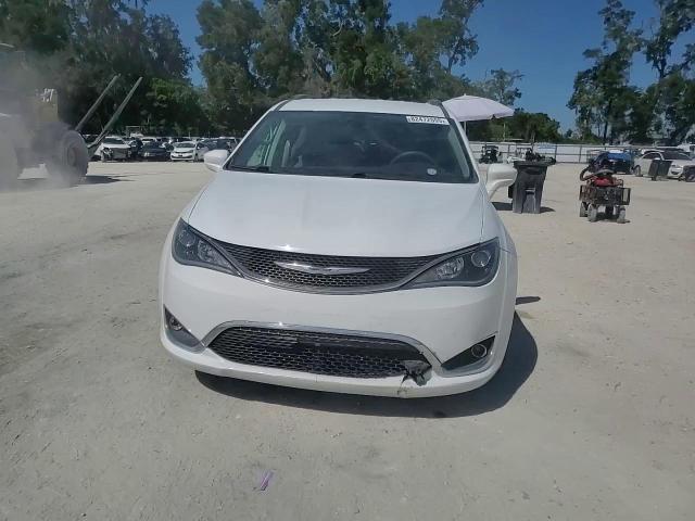 2018 Chrysler Pacifica Touring Plus VIN: 2C4RC1FG0JR193556 Lot: 82472555
