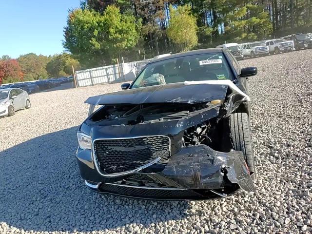 2019 Chrysler 300 Touring VIN: 2C3CCAAG9KH746195 Lot: 84523565