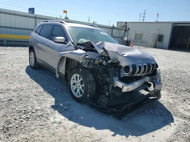 2018 Jeep Cherokee Latitude VIN: 1C4PJLCB3JD537238 Lot: 82436455