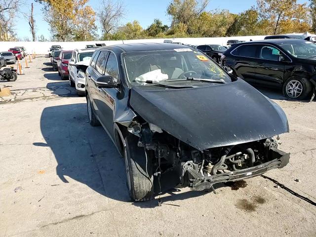 2019 Kia Sorento L VIN: 5XYPG4A34KG563527 Lot: 90368195