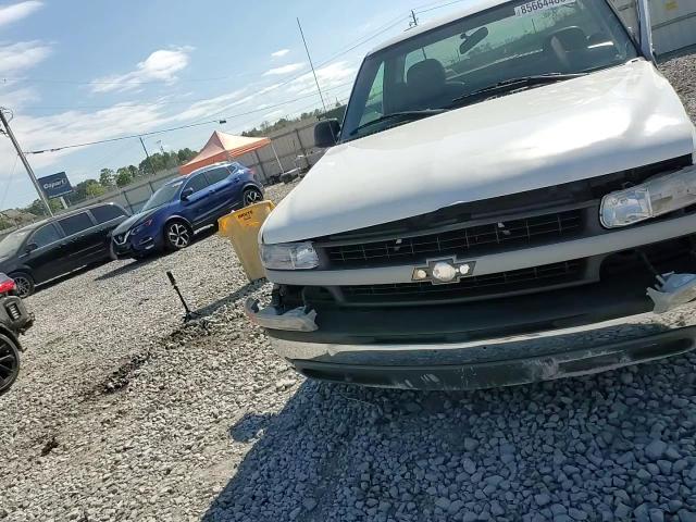 2000 Chevrolet Silverado C1500 VIN: 1GCEC14W4YZ145356 Lot: 85664485