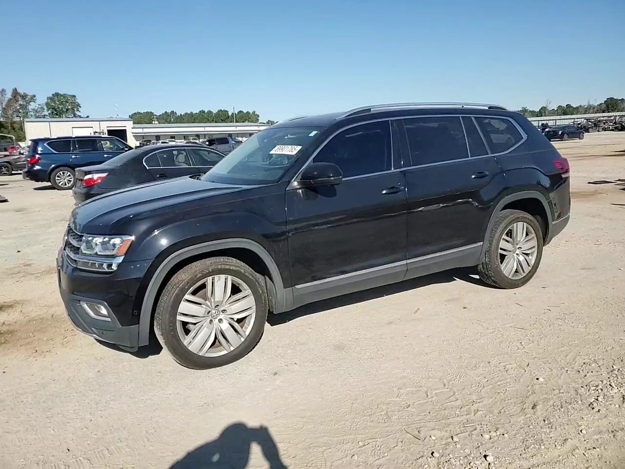 Фото: 1V2NR2CA5JC502416