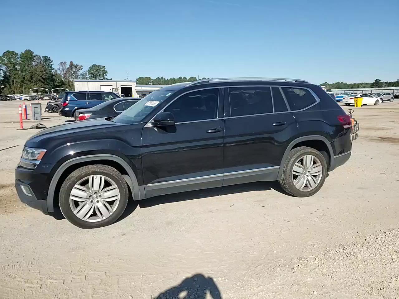 Фото: 1V2NR2CA5JC502416