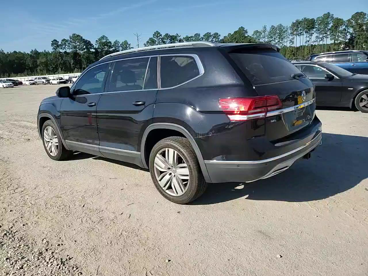 Фото: 1V2NR2CA5JC502416