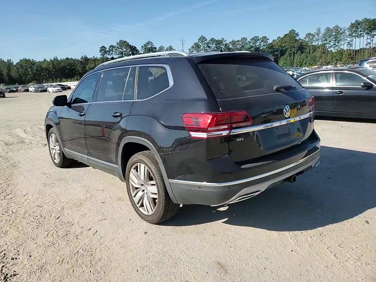 Фото: 1V2NR2CA5JC502416