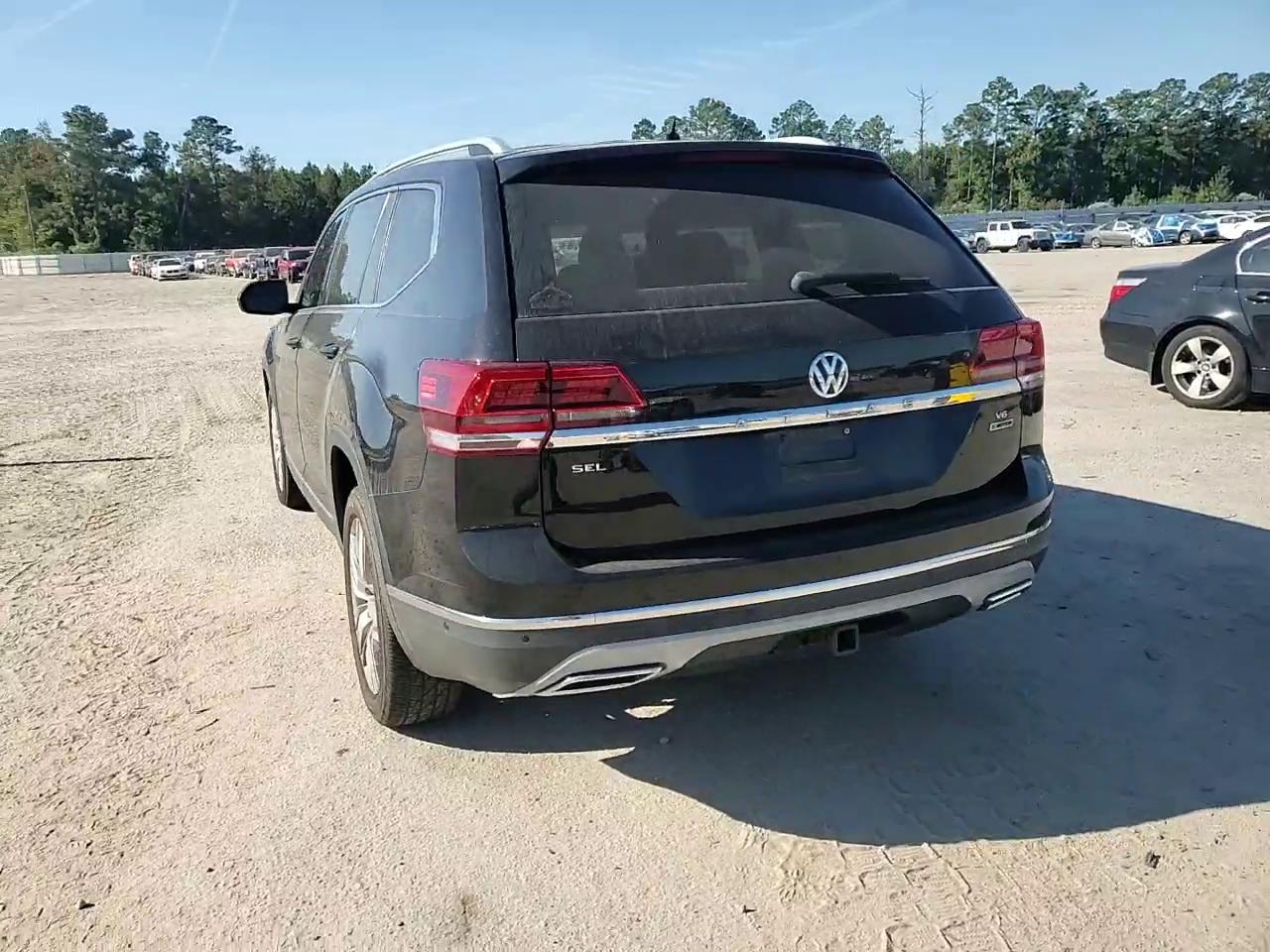 Фото: 1V2NR2CA5JC502416