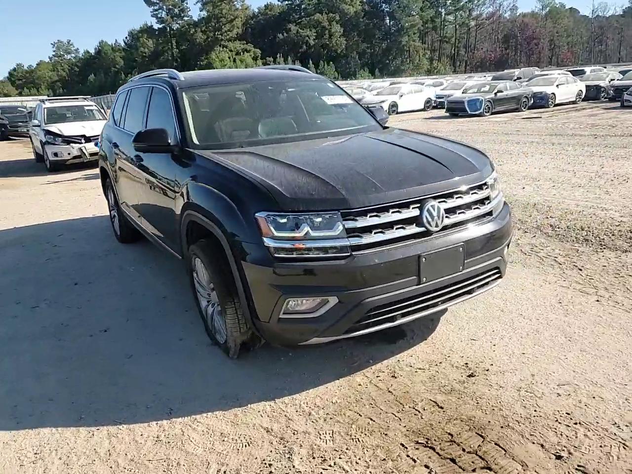 Фото: 1V2NR2CA5JC502416