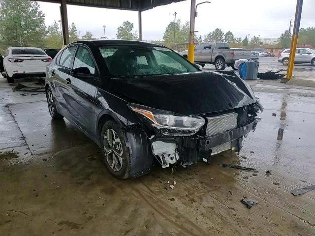 2021 Kia Forte Fe VIN: 3KPF24AD2ME390402 Lot: 90580745