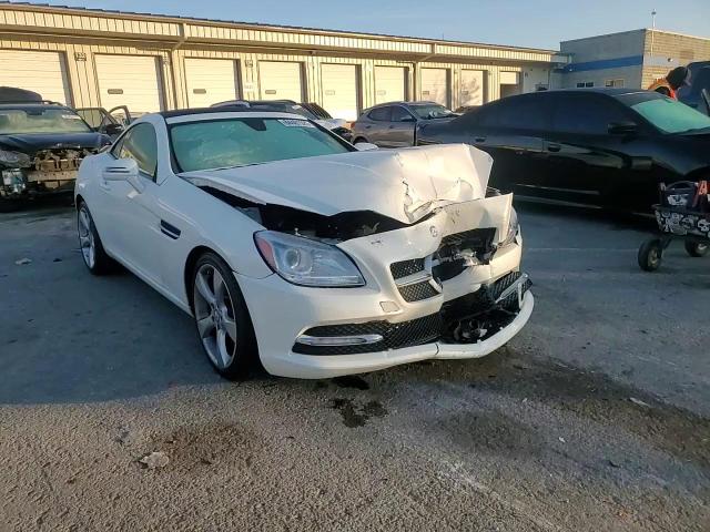 2012 Mercedes-Benz Slk 350 VIN: WDDPK5HAXCF013624 Lot: 84481525