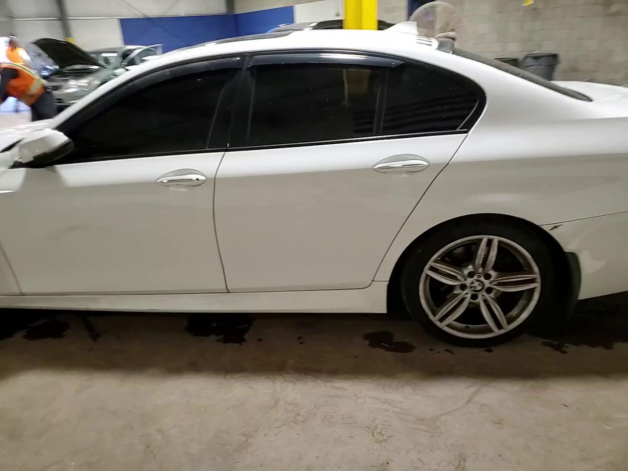 Фото: WBA5B3C50ED292786