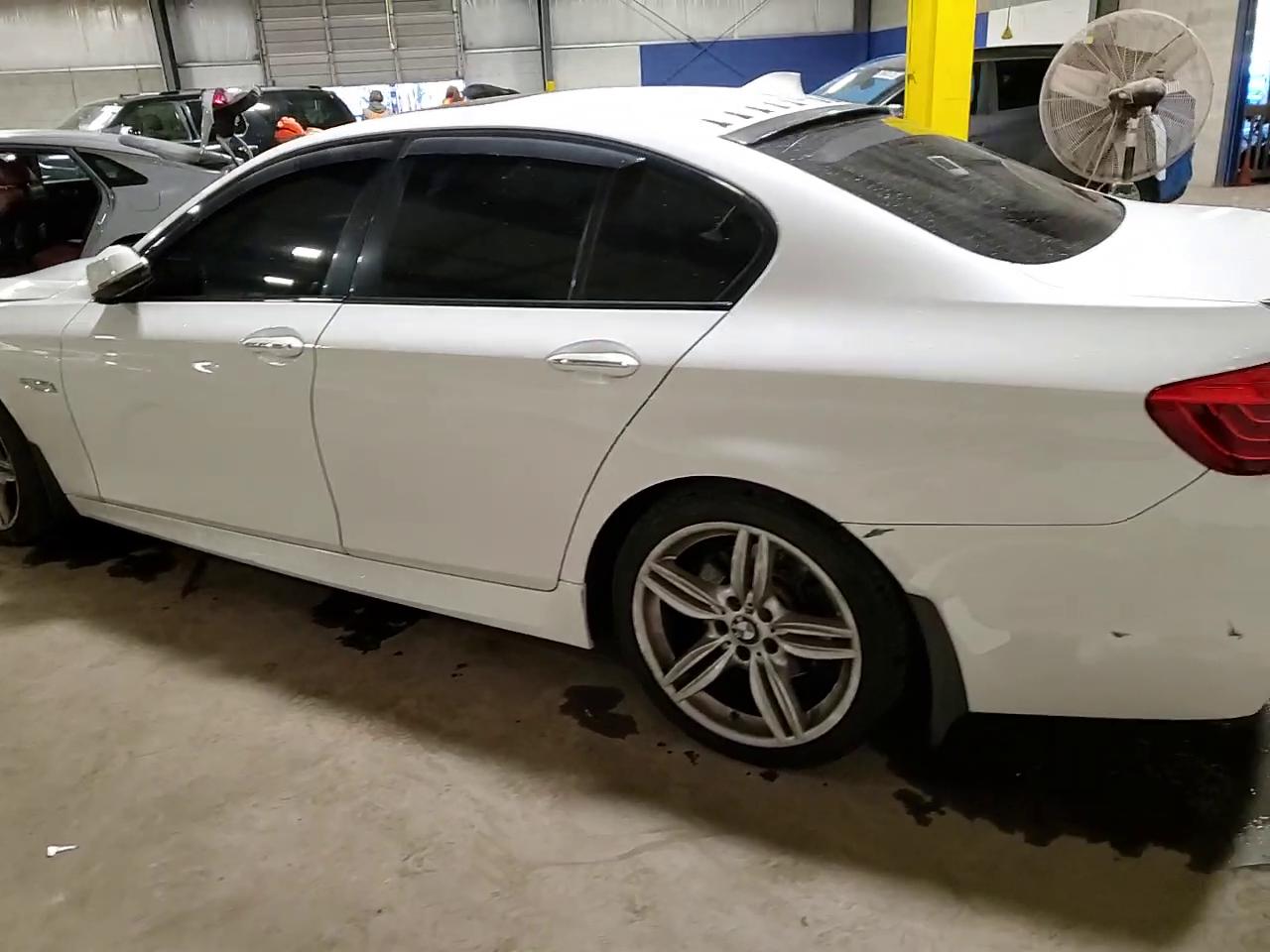 Фото: WBA5B3C50ED292786