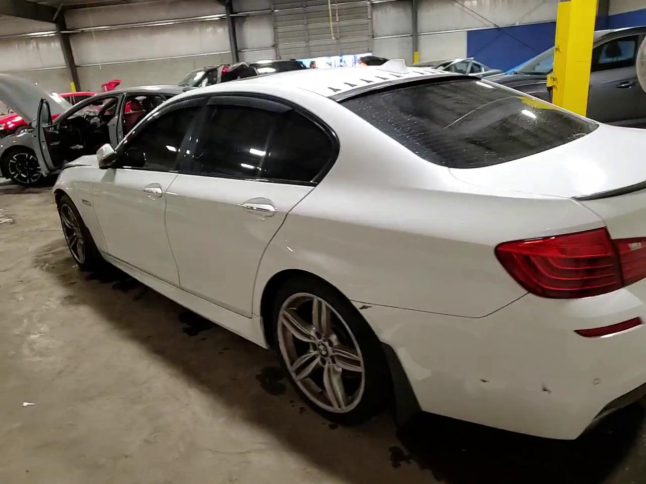 Фото: WBA5B3C50ED292786