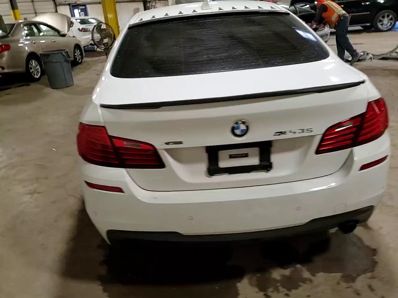 Фото: WBA5B3C50ED292786