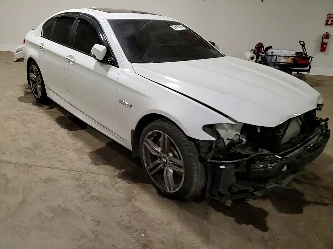 Фото: WBA5B3C50ED292786