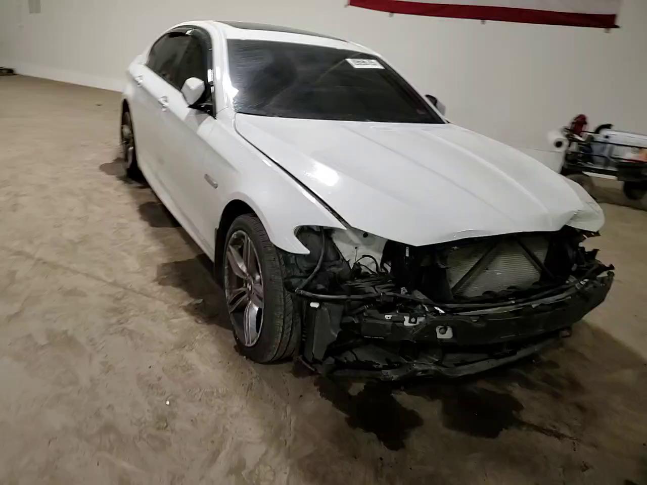 Фото: WBA5B3C50ED292786