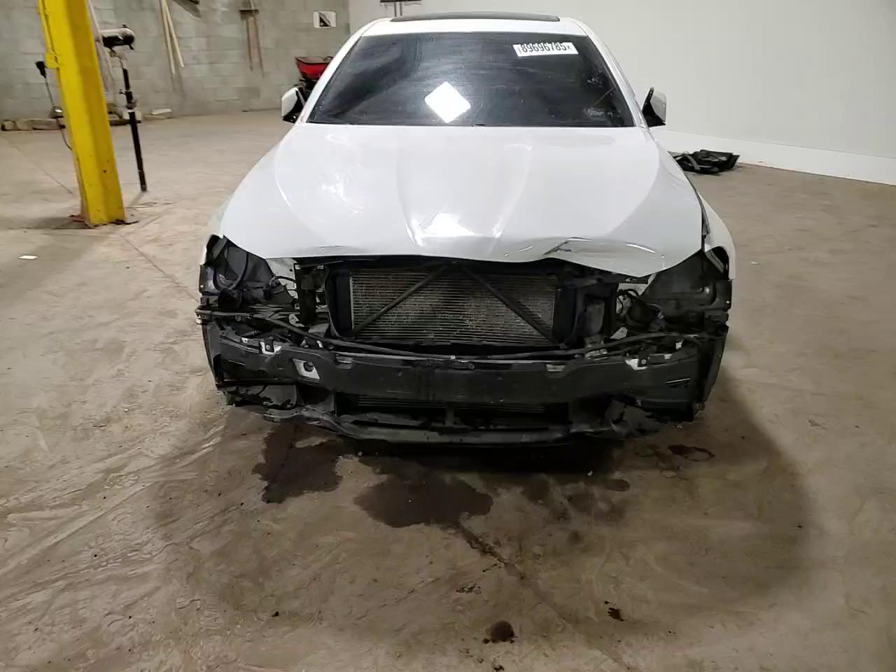 Фото: WBA5B3C50ED292786