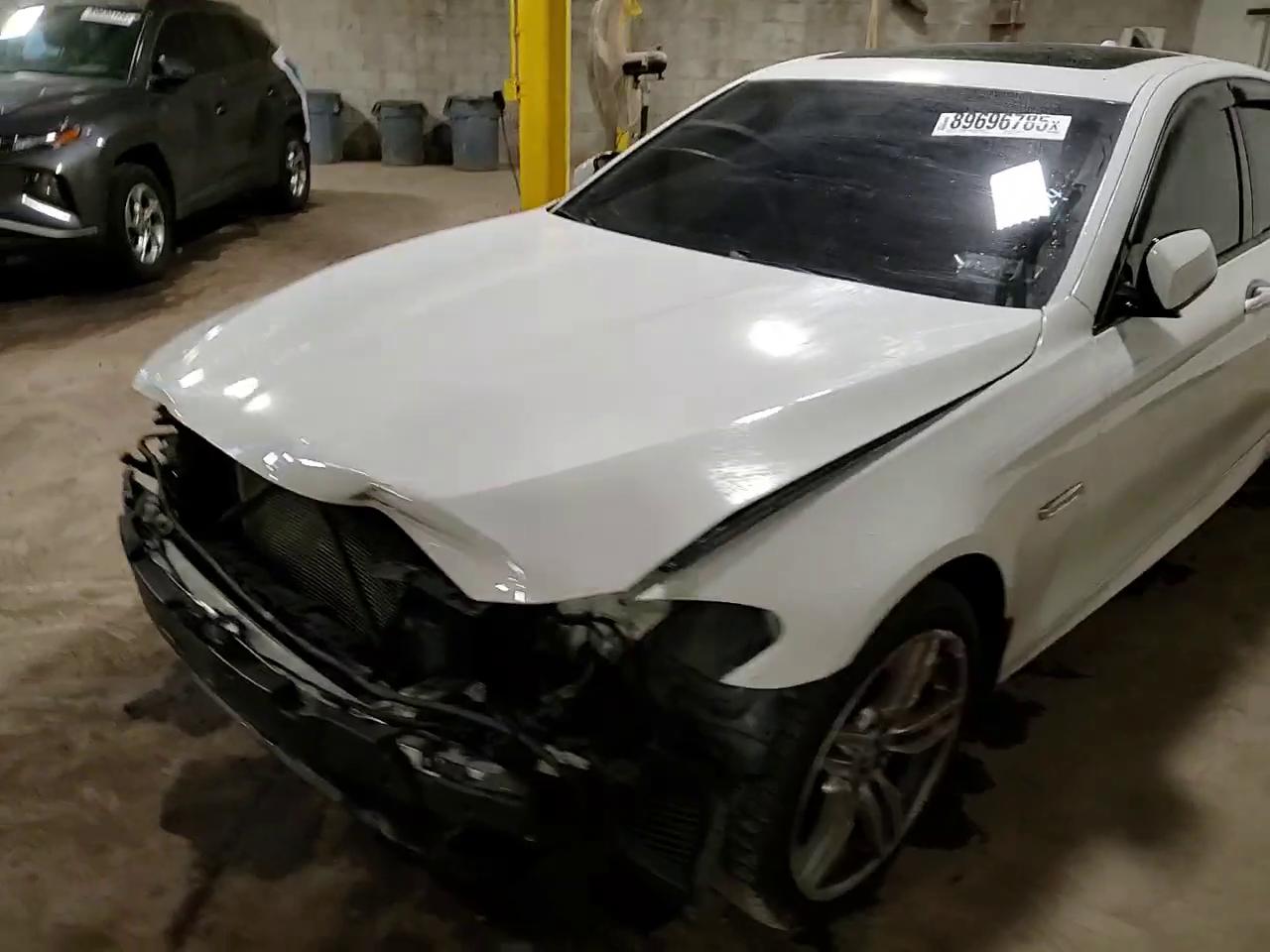 Фото: WBA5B3C50ED292786