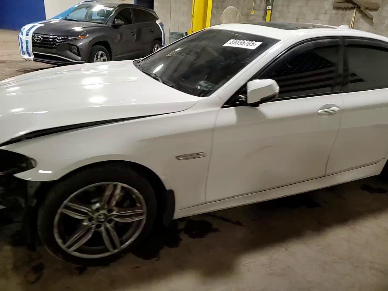 Фото: WBA5B3C50ED292786