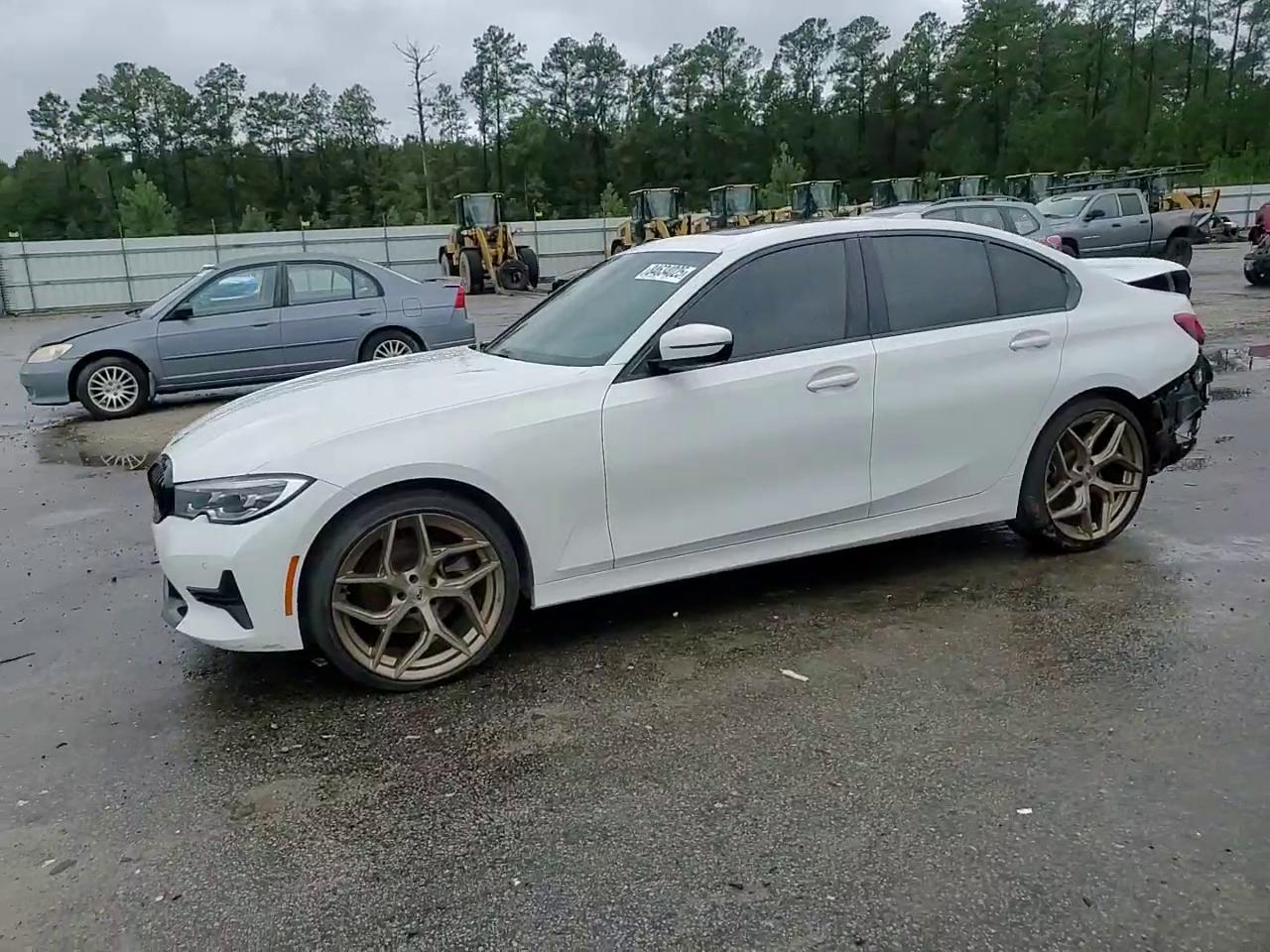 Фото: 3MW5R1J07L8B21079