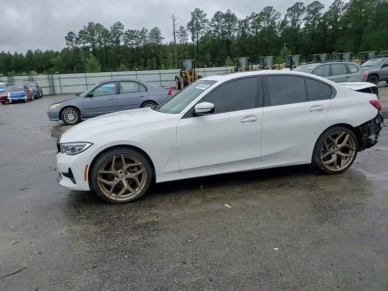 Фото: 3MW5R1J07L8B21079