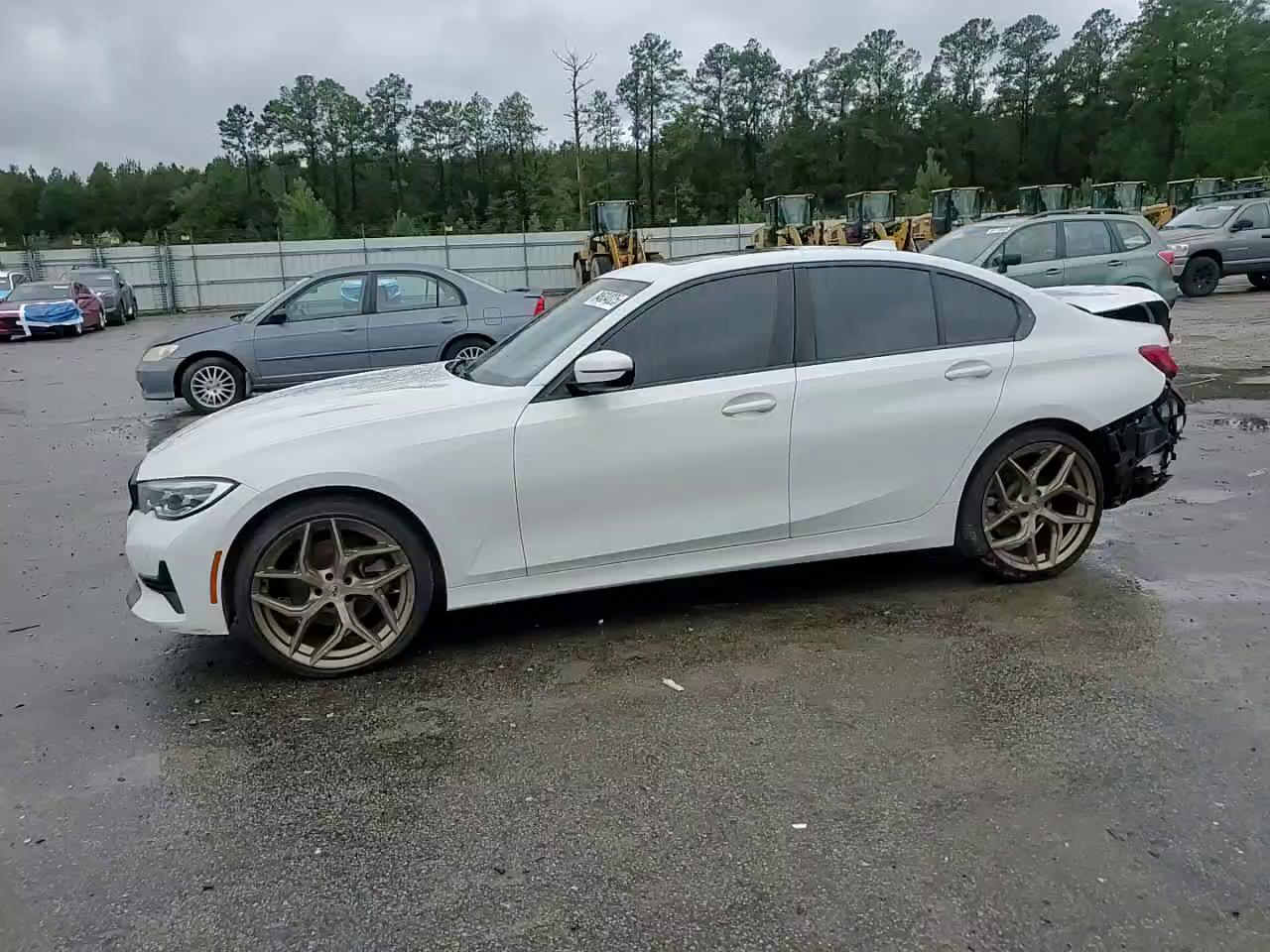 Фото: 3MW5R1J07L8B21079