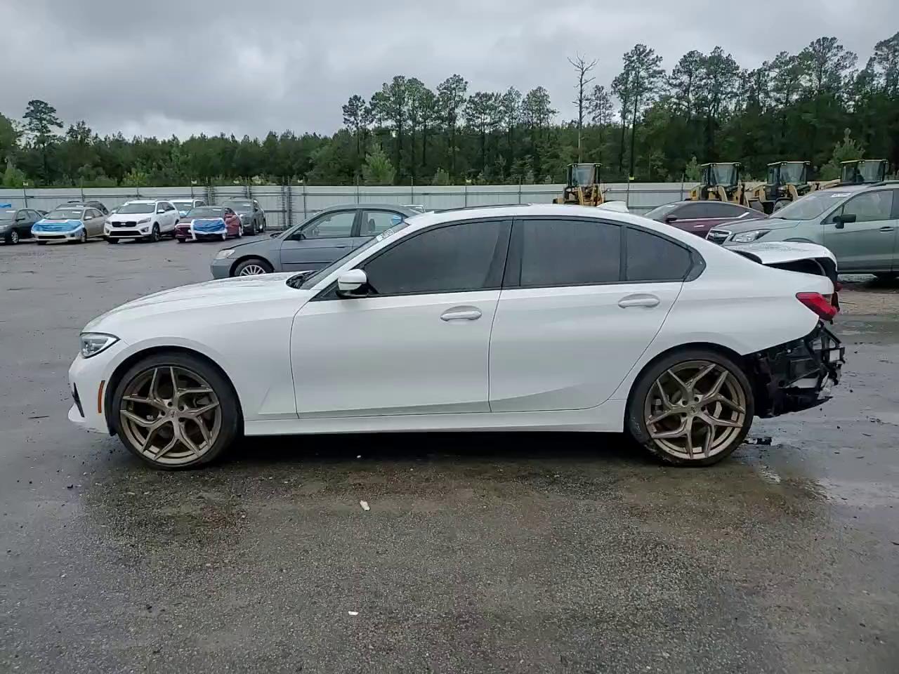 Фото: 3MW5R1J07L8B21079