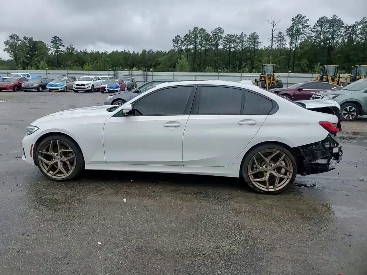 Фото: 3MW5R1J07L8B21079