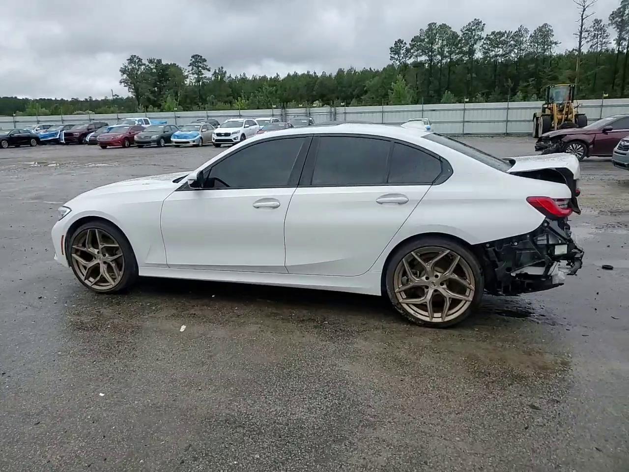 Фото: 3MW5R1J07L8B21079