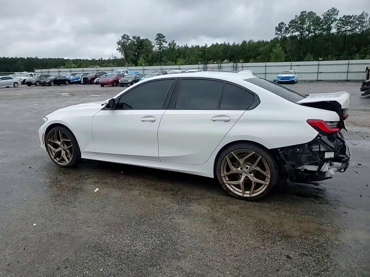 Фото: 3MW5R1J07L8B21079