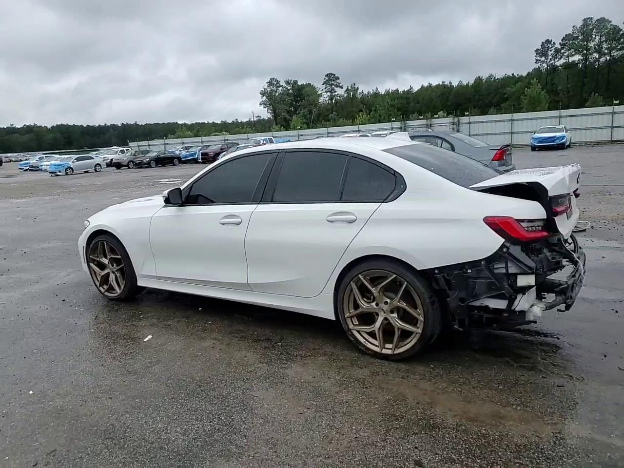 Фото: 3MW5R1J07L8B21079