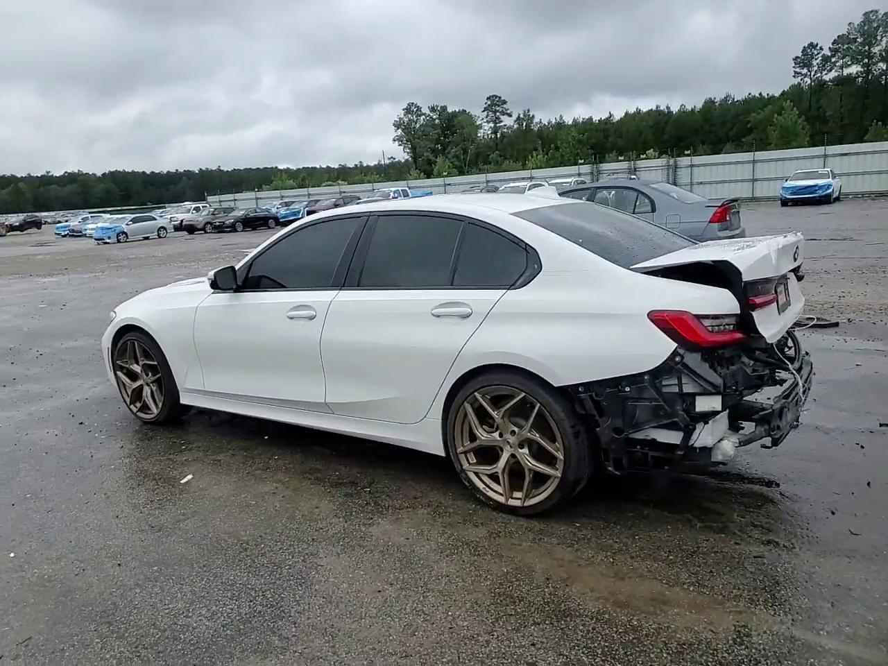 Фото: 3MW5R1J07L8B21079