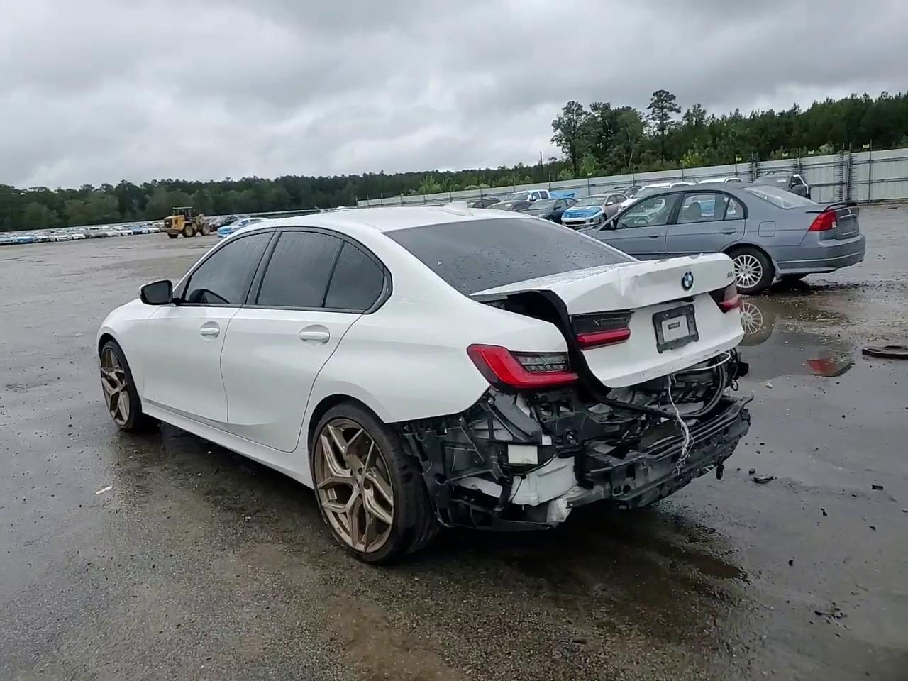 Фото: 3MW5R1J07L8B21079