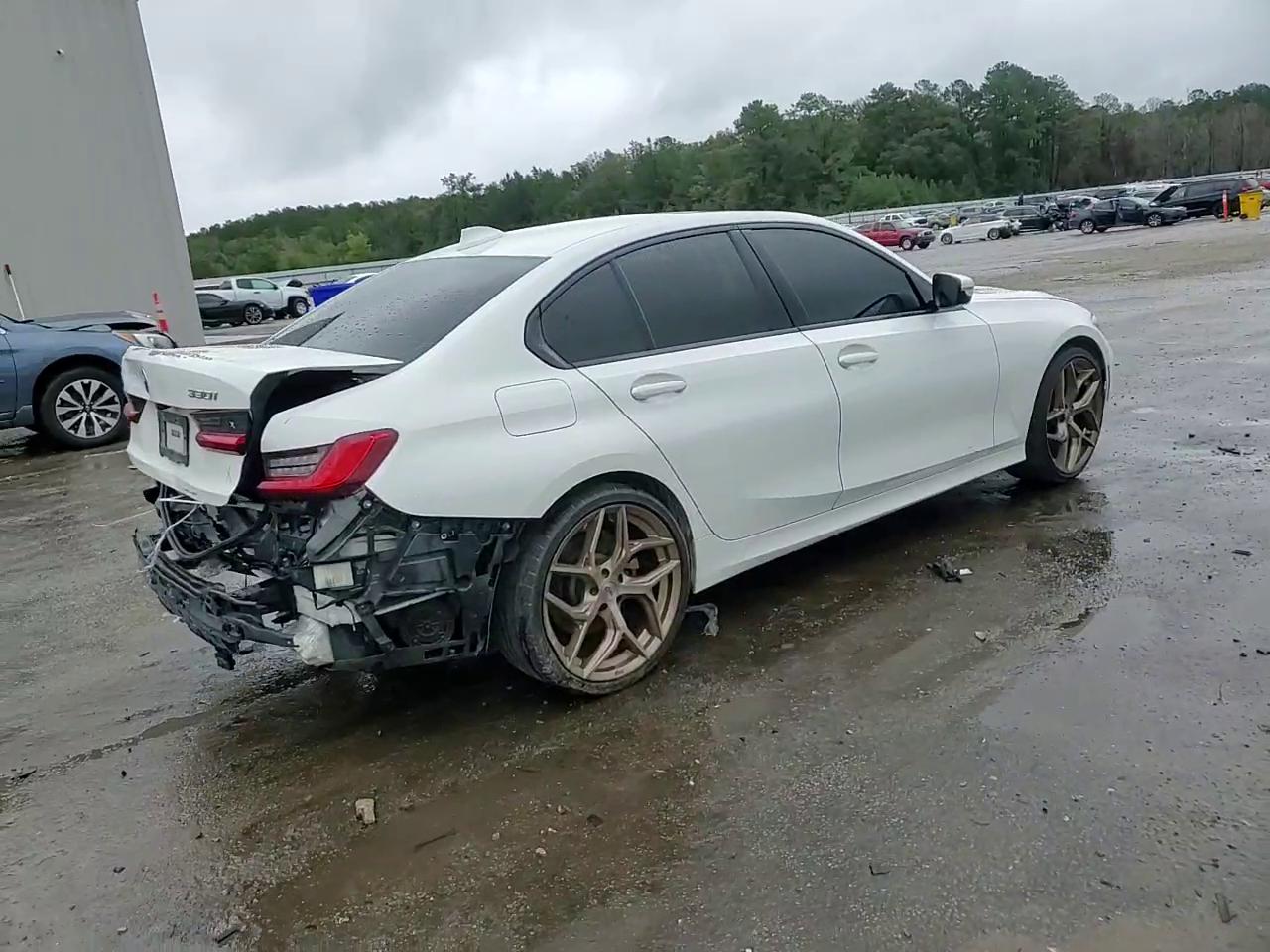 Фото: 3MW5R1J07L8B21079