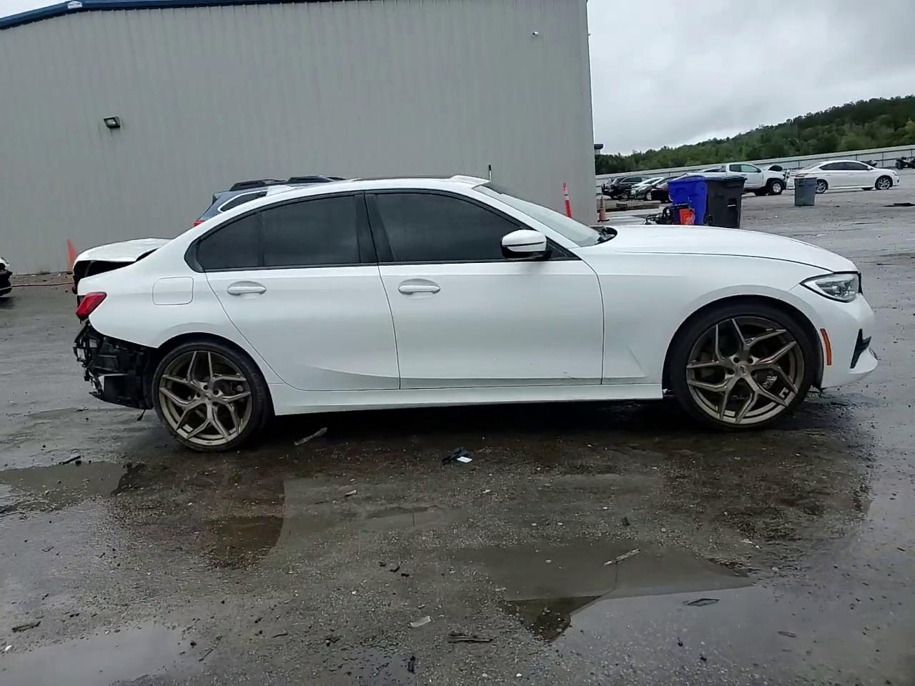 Фото: 3MW5R1J07L8B21079