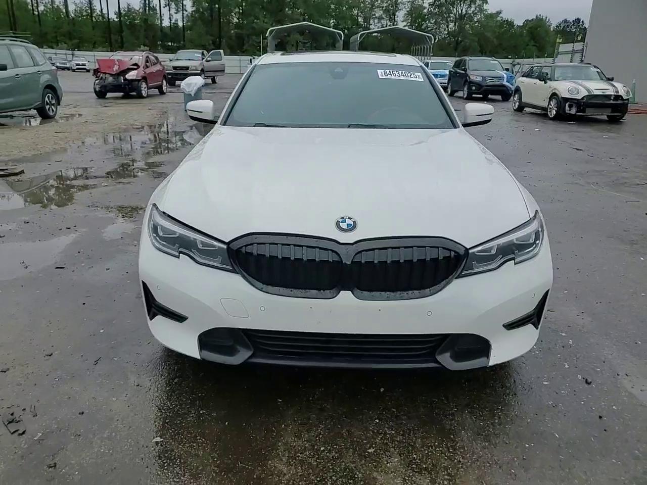 Фото: 3MW5R1J07L8B21079