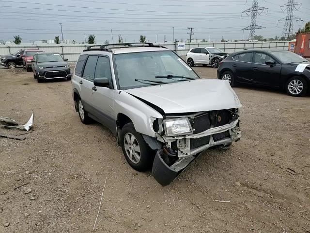 2000 Subaru Forester L VIN: JF1SF6351YH724848 Lot: 82356945