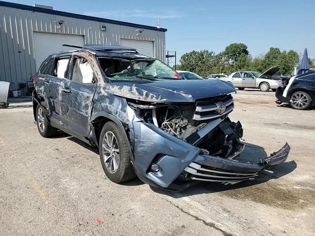 2019 Toyota Highlander Se VIN: 5TDJZRFH3KS708447 Lot: 84009555