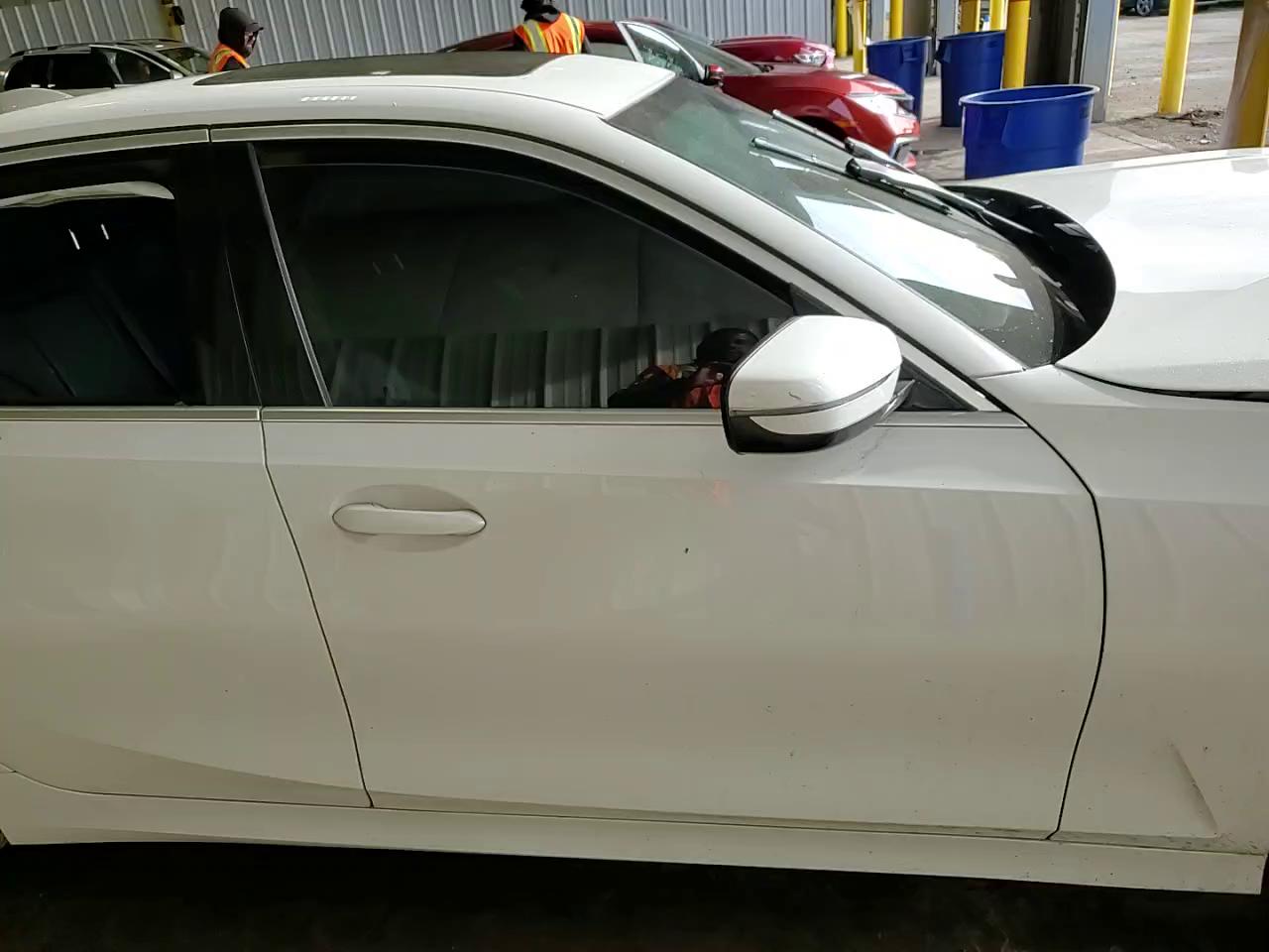 Фото: 3MW5R7J08L8B27086