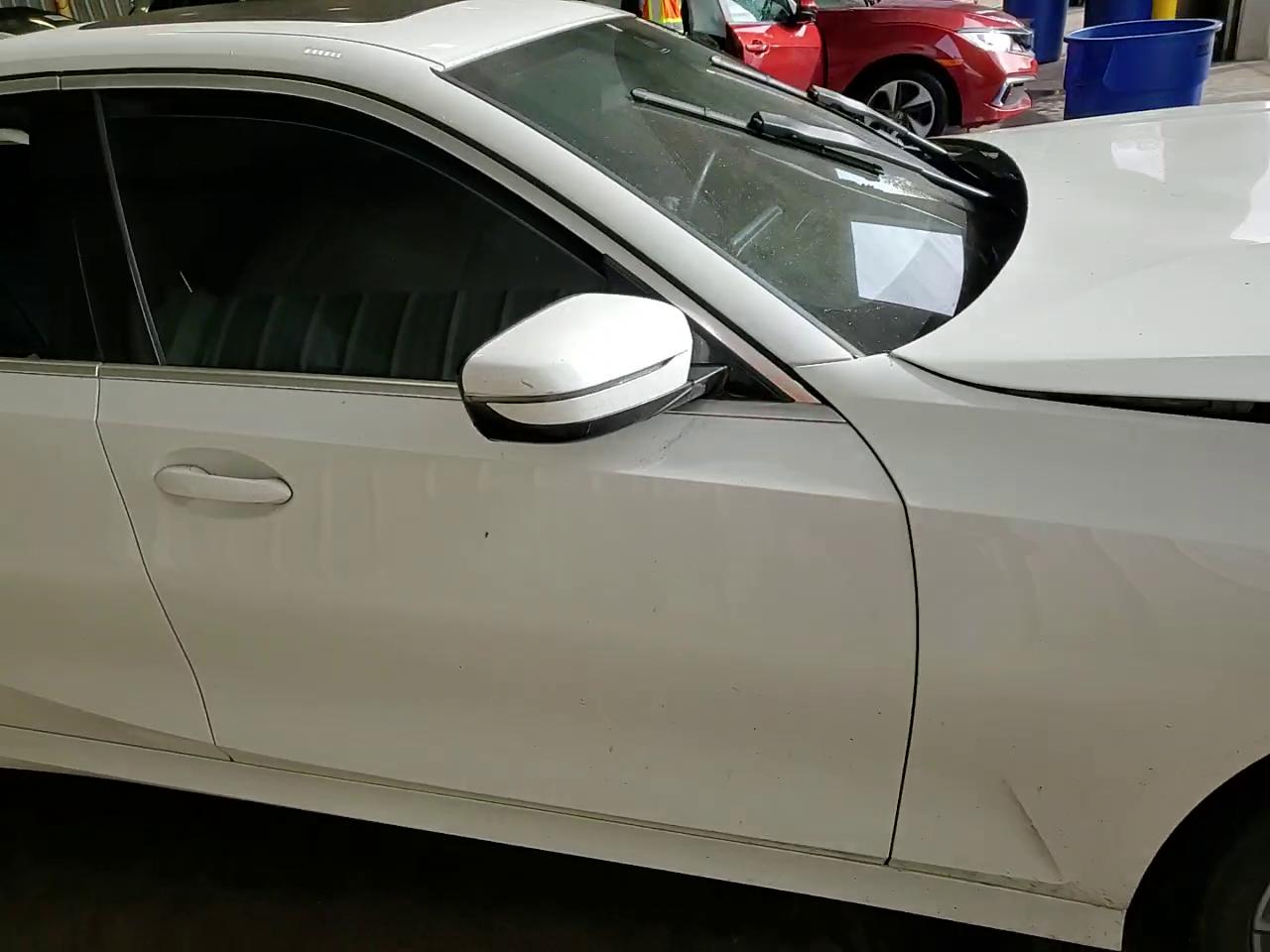 Фото: 3MW5R7J08L8B27086