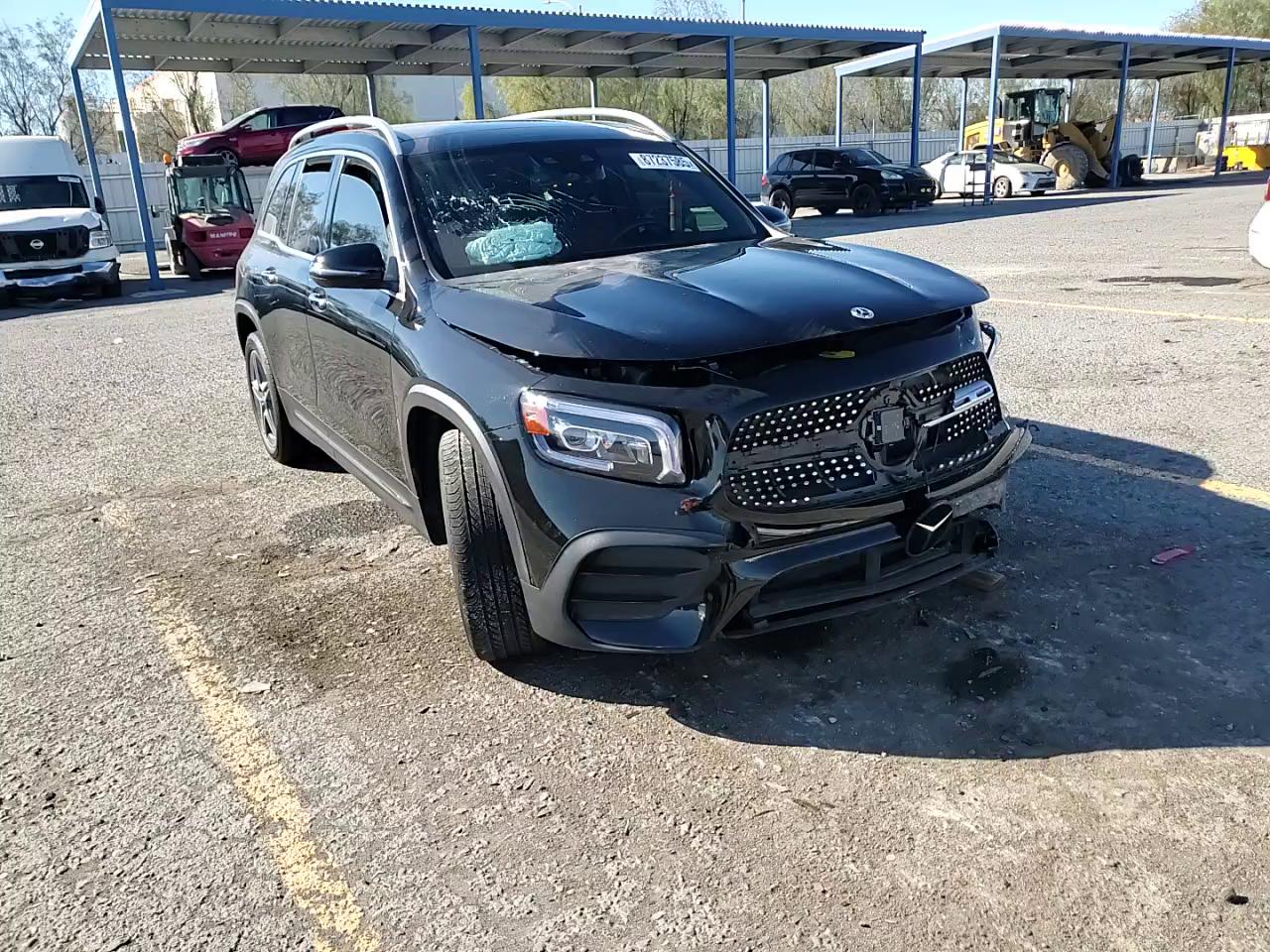 Фото: W1N4M4HB4NW230821