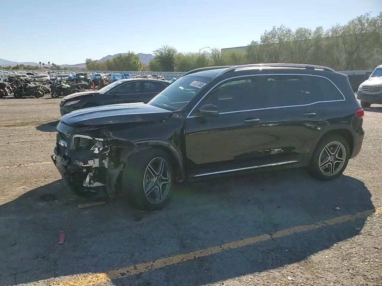 Фото: W1N4M4HB4NW230821