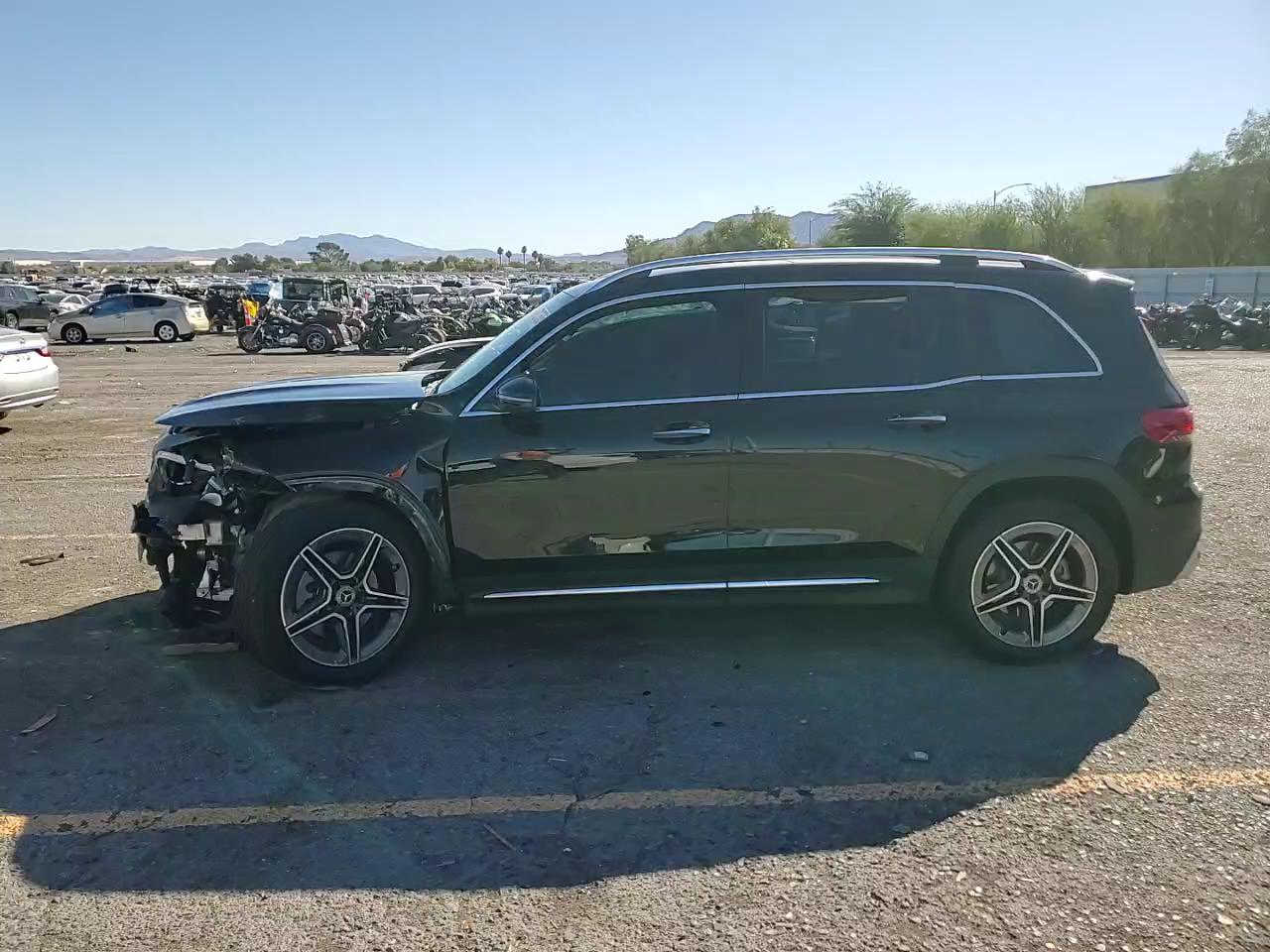 Фото: W1N4M4HB4NW230821