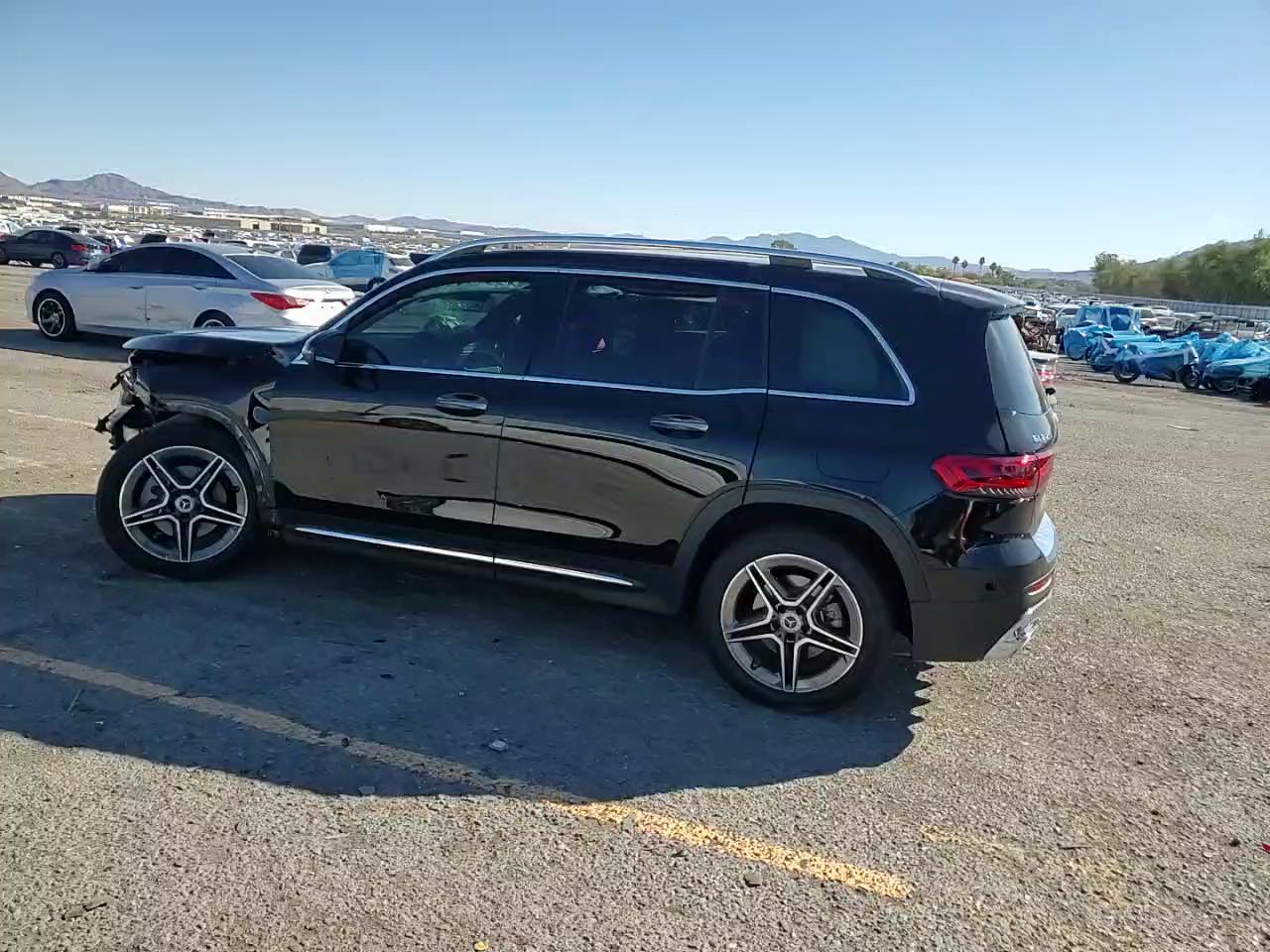 Фото: W1N4M4HB4NW230821