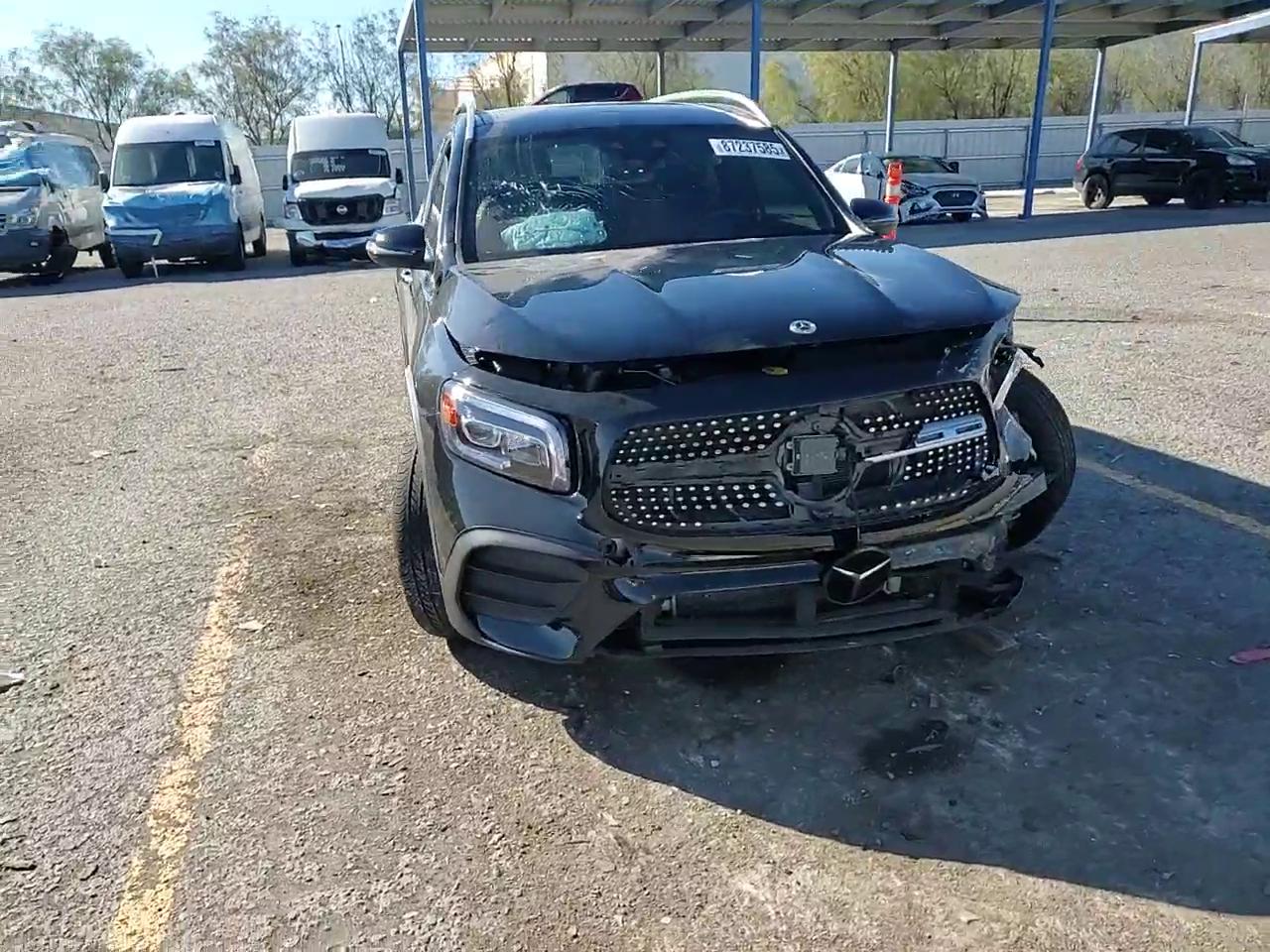 Фото: W1N4M4HB4NW230821