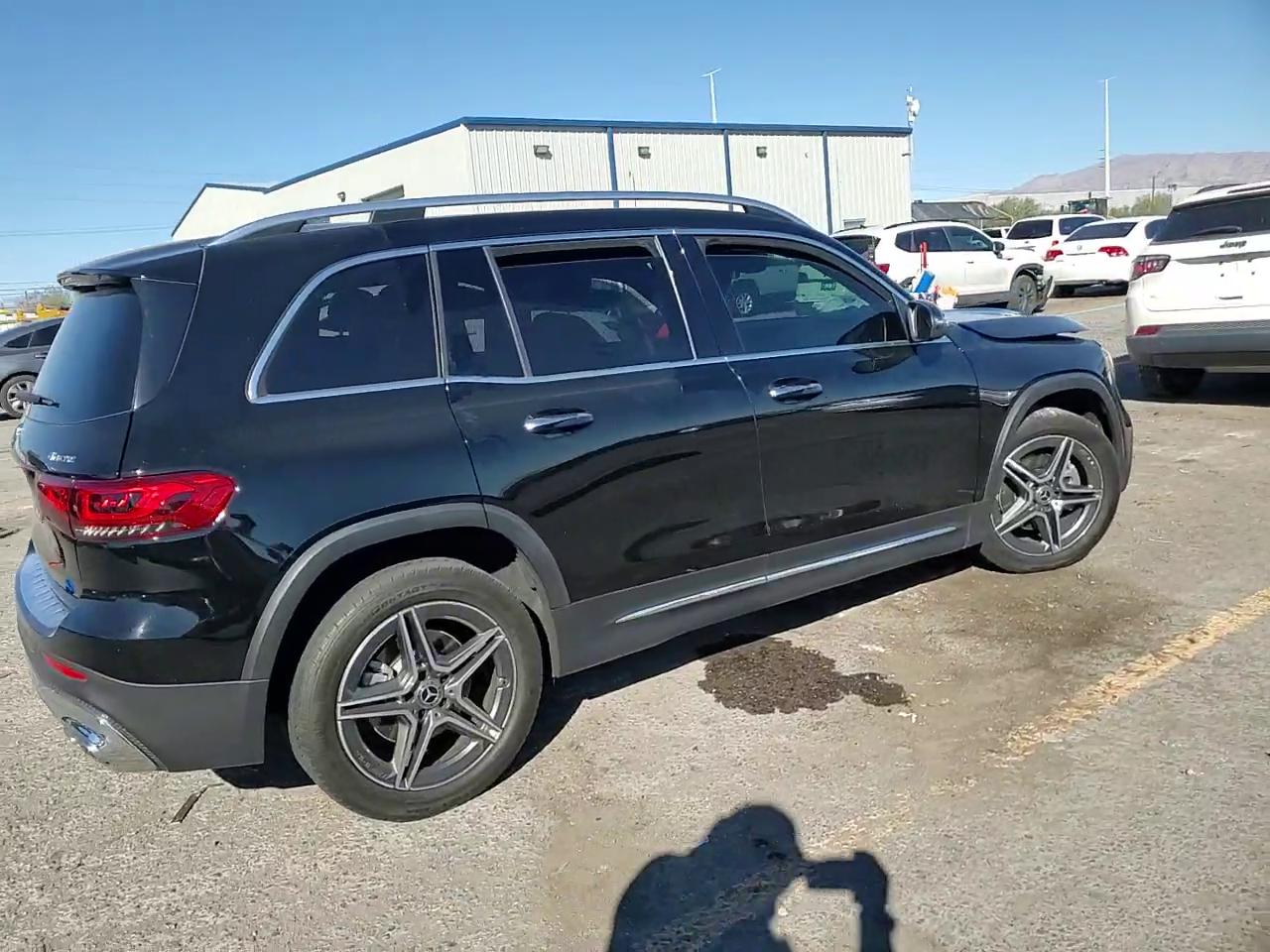 Фото: W1N4M4HB4NW230821